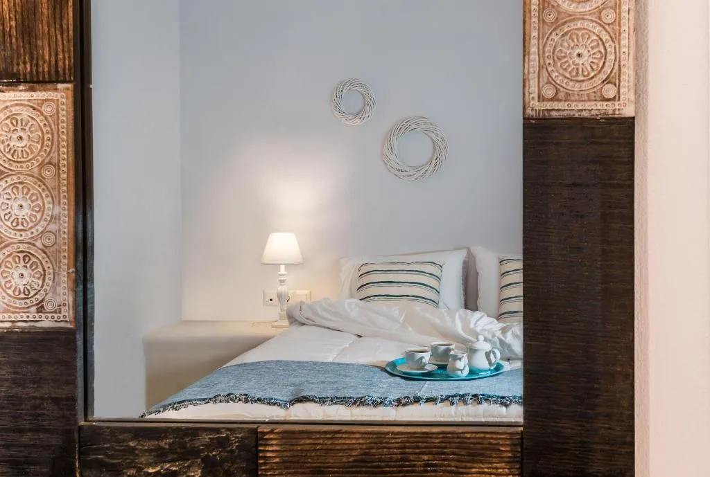 Room, Kastro Mansion, Santorini