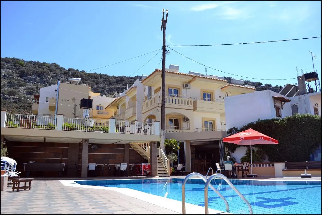 Pool, La Luna Apartments, Crete