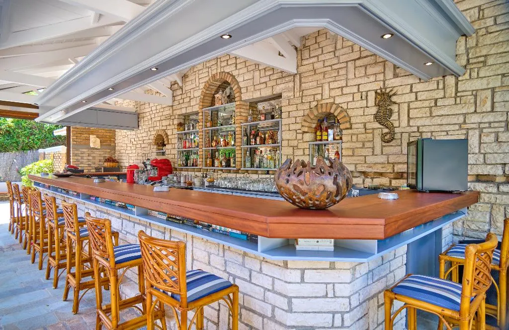 Bar, Chrismos Luxury Suites & Studios, Corfu
