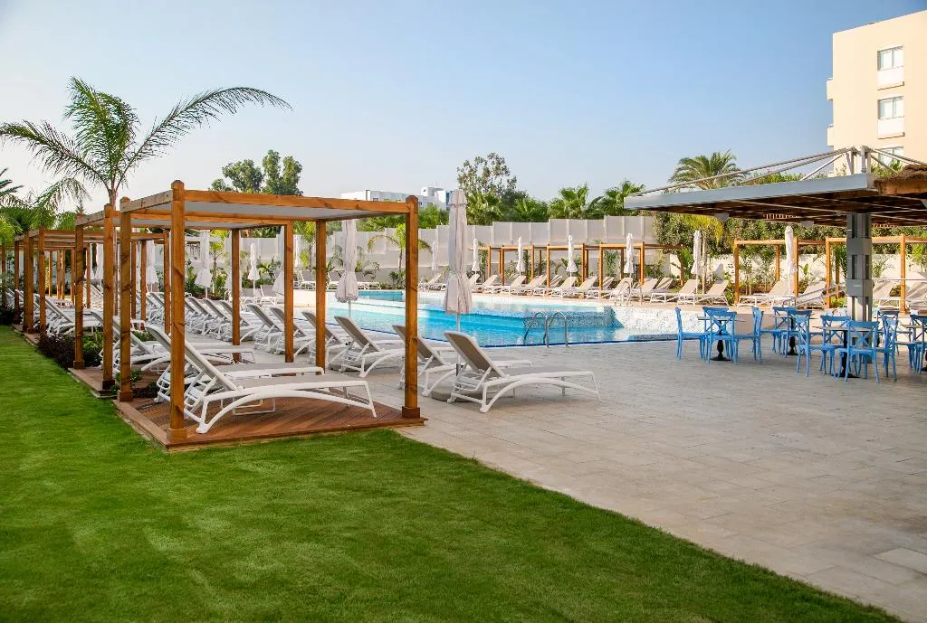 Pool, Vangelis Hotel & Suites, Cyprus