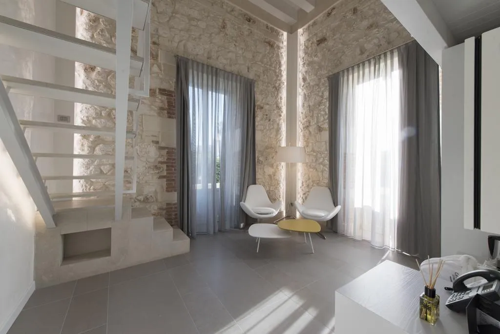 JUNIOR SUITE STANDARD Room, Caportigia Boutique Hotel, Catania