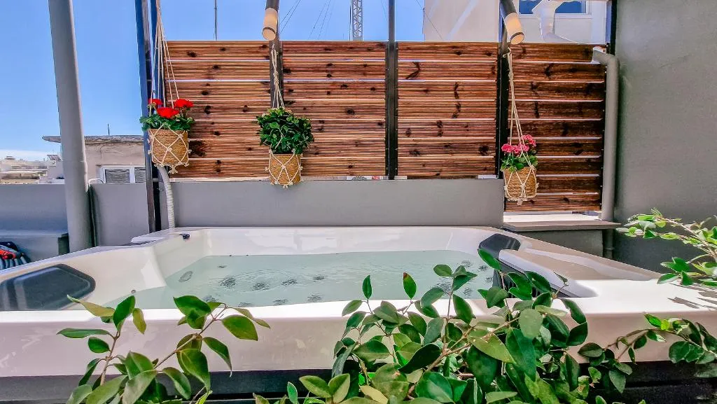 JUNIOR SUITE WITH JACUZZI Room, Athenian Montaza Hotel, Athens