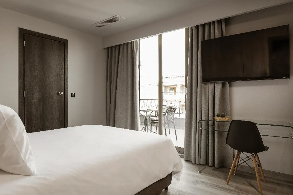 DOUBLE WITH BALCONY Room, Alassia, Athens