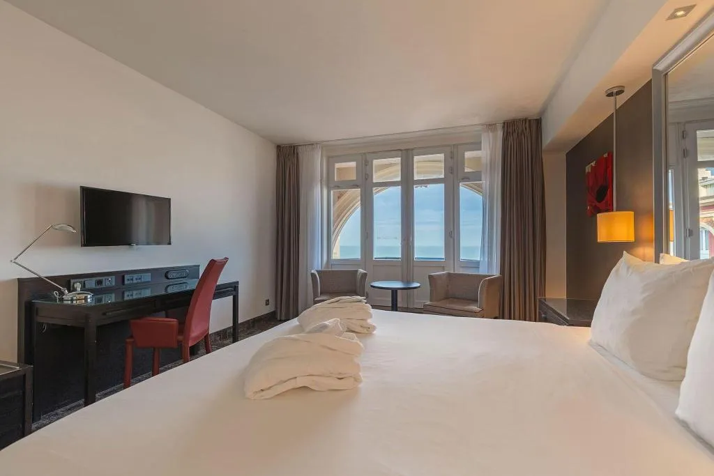 DOUBLE SUPERIOR SEA VIEW Room, Grand Hotel Amrâth Kurhaus The Hague Scheveningen, Amsterdam