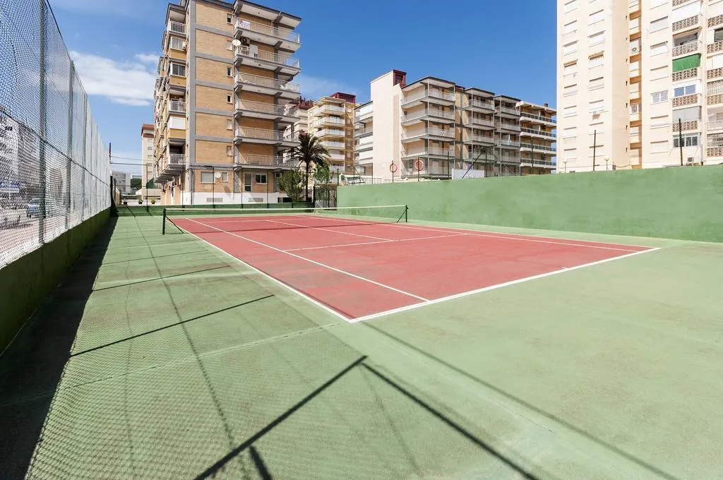 Sports and Entertainment, Infante, Valencia