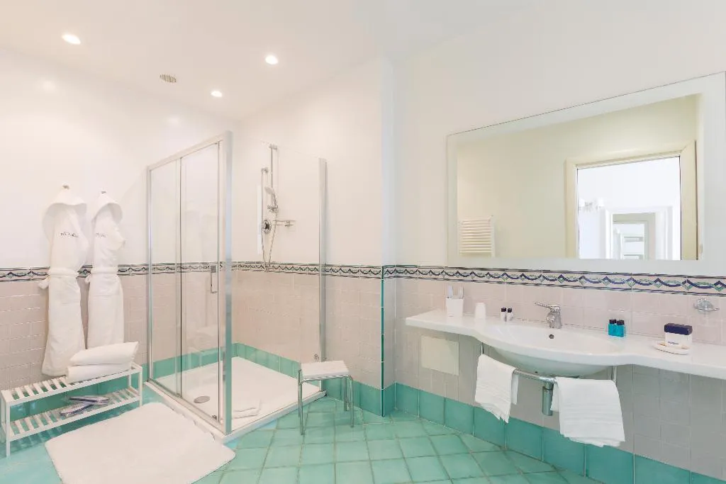 JUNIOR SUITE SEA VIEW HONEYMOON Room, Hotel Club Due Torri, Naples
