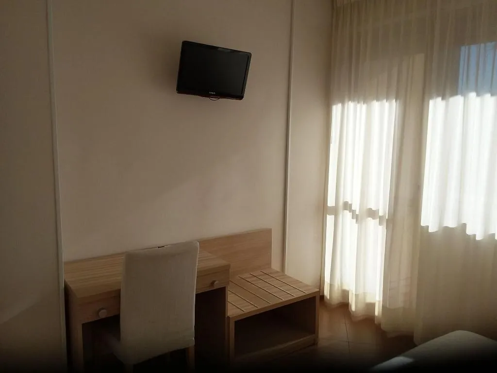Room, Hotel Nyers, Perugia
