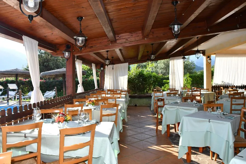 Restaurant, iH Hotels Villasimius Le Zagare Resort, Cagliari