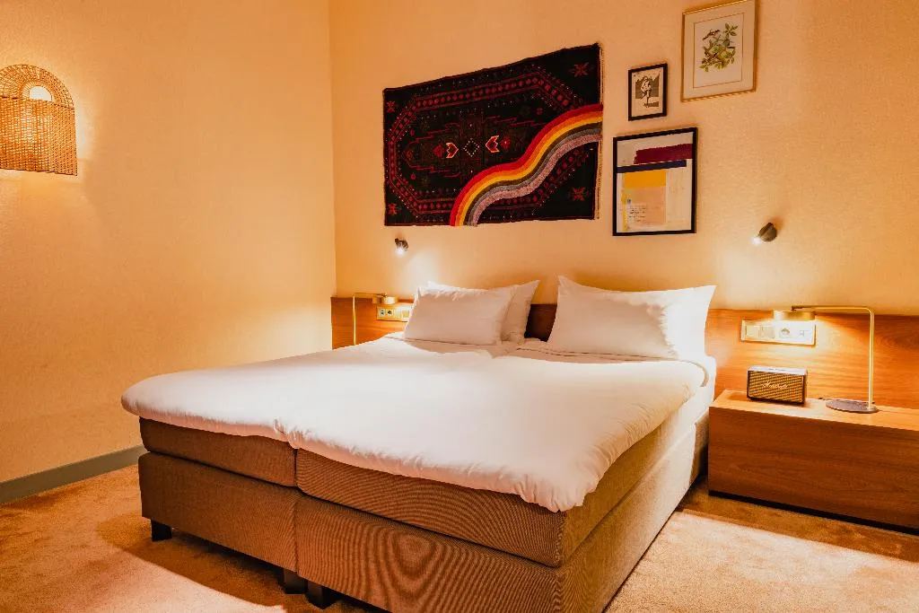Double or Twin INNER Room, Hotel Mercier, Amsterdam