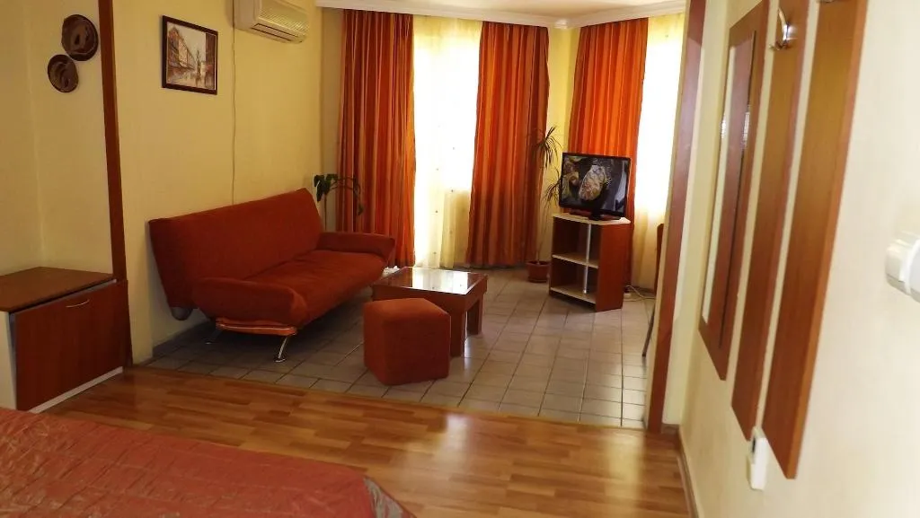 Room, Palitra, Varna