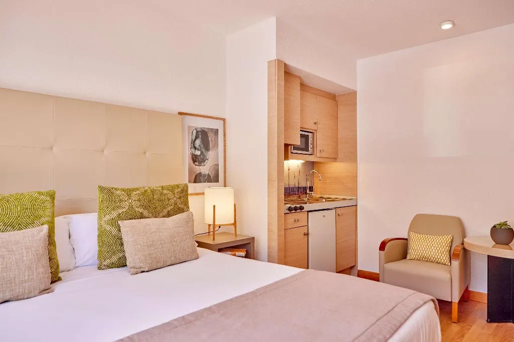 Room, Zafiro Bahia, Majorca