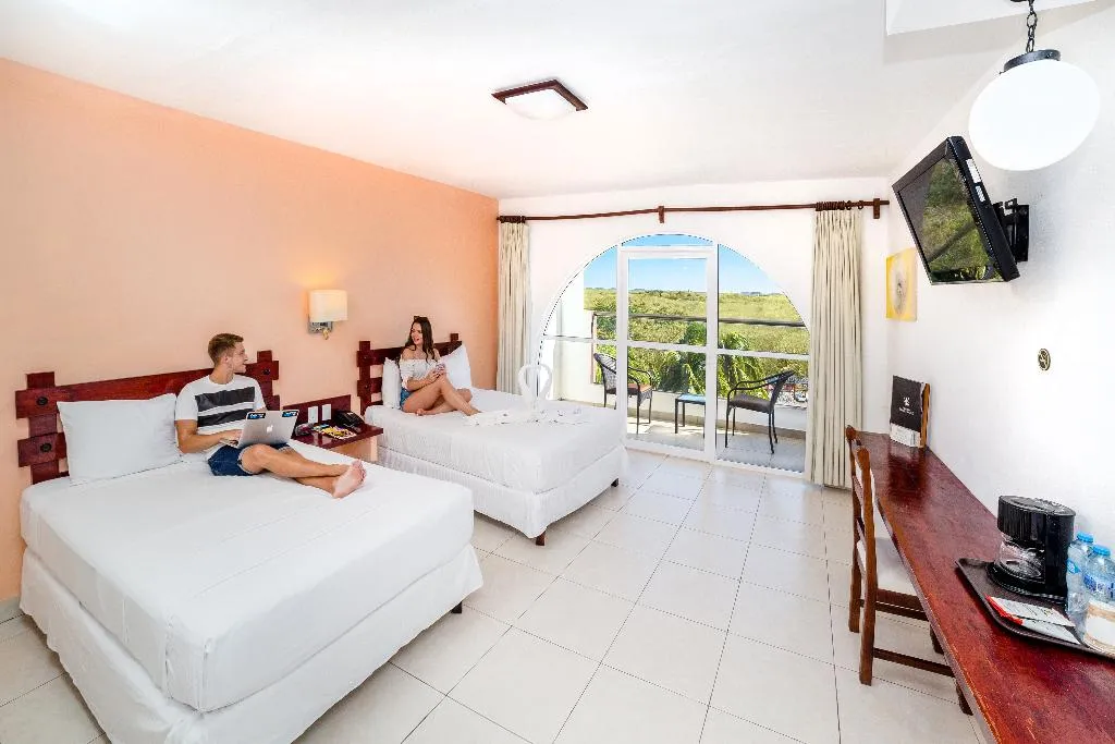 DOUBLE STANDARD Room, Uxmal Resort Maya, Cancun Area