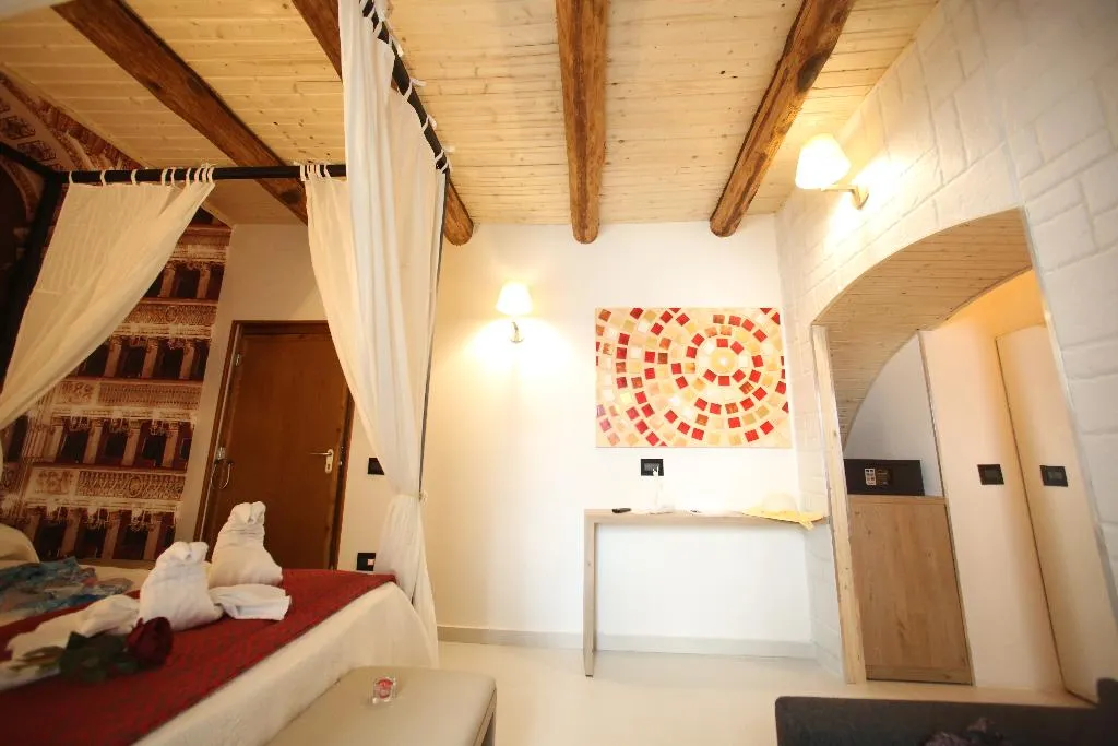 DOUBLE DELUXE Room, Relais Piazza del Plebiscito, Naples