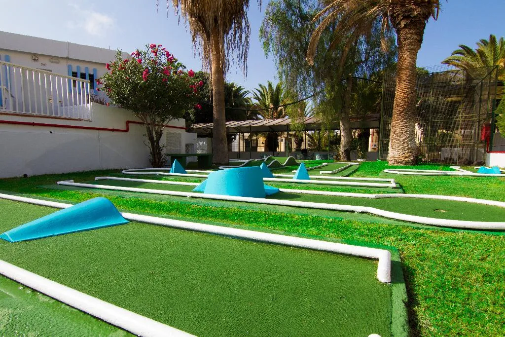 Sports and Entertainment, Checkin Bungalows Atlantida, Tenerife