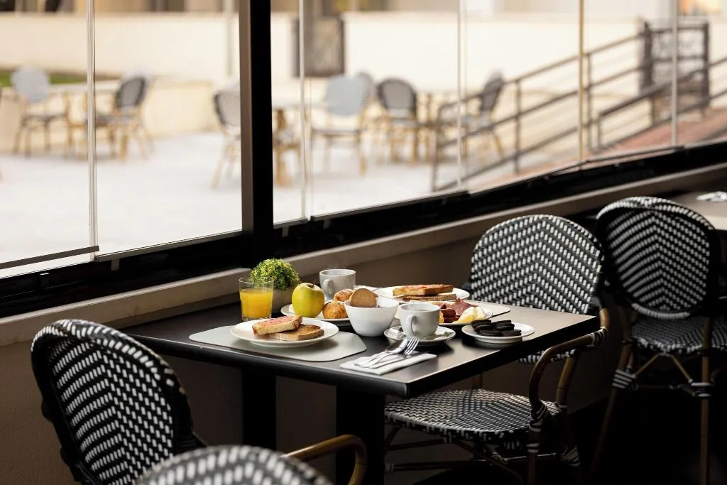 Restaurant, Pax Torrelodones, Madrid