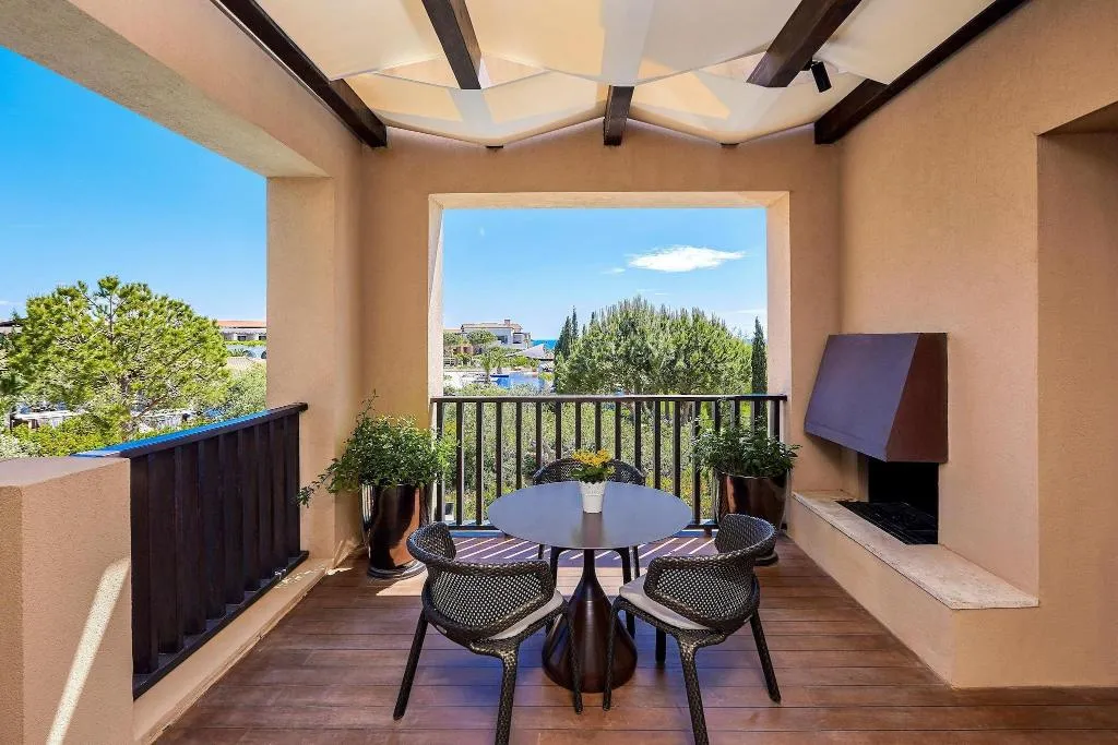 Room, The Romanos, A Luxury Collection Resort, Kalamata