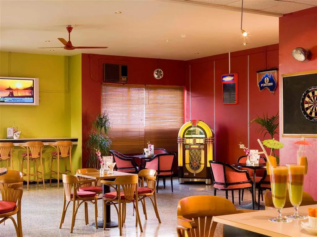 Bar, Novel Hotel City Centre (Formerly Mercure Centre), Abu Dhabi