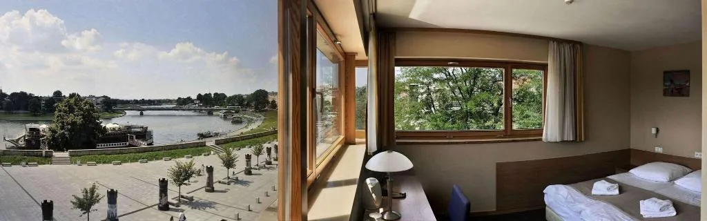 TWIN SUPERIOR WITH VIEWS Room, Pod Wawelem Hotel, Krakow