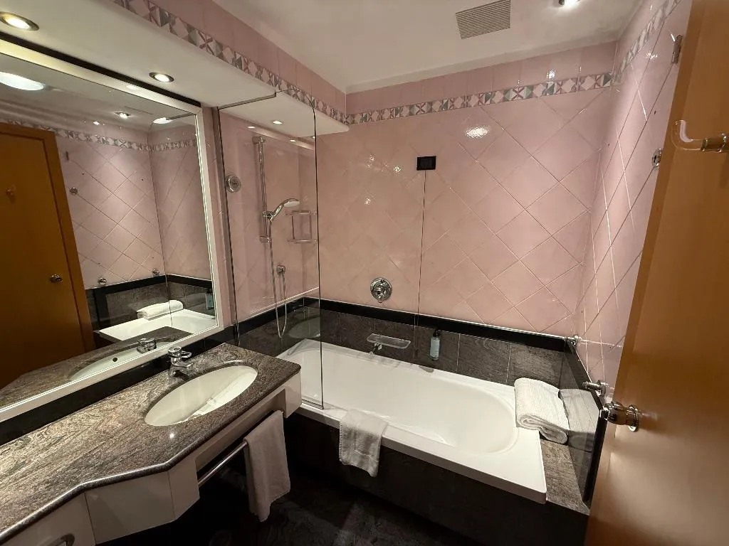 DOUBLE SINGLE USE PREMIUM Room, Galileo Milano, Milan