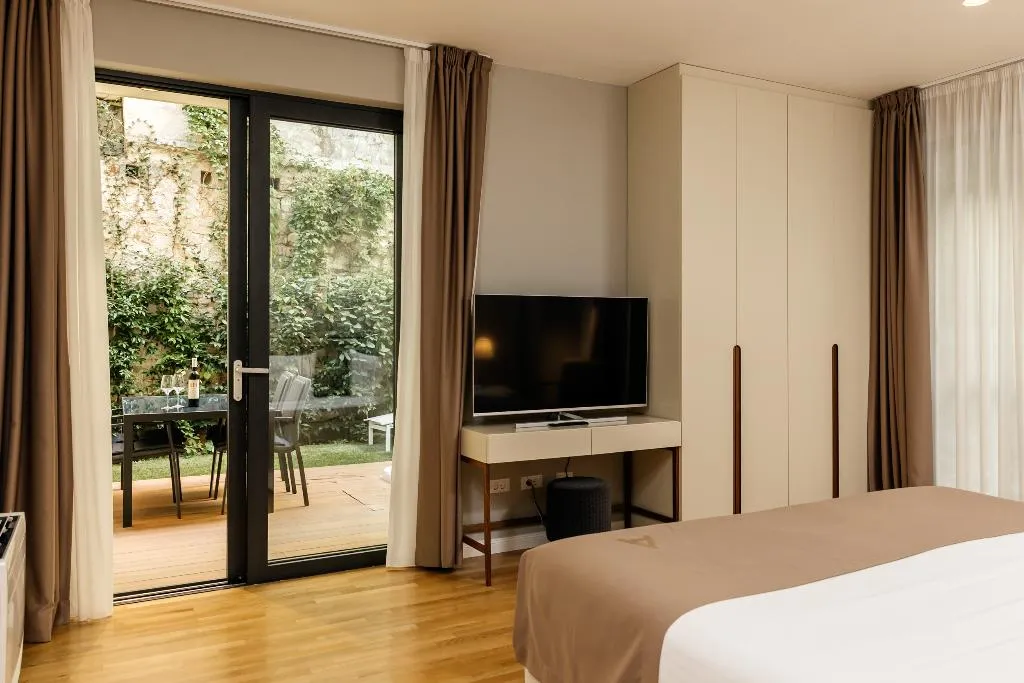 SUITE KING BED ONE BEDROOM  Room, Armerun Heritage Hotel & Residences, Split
