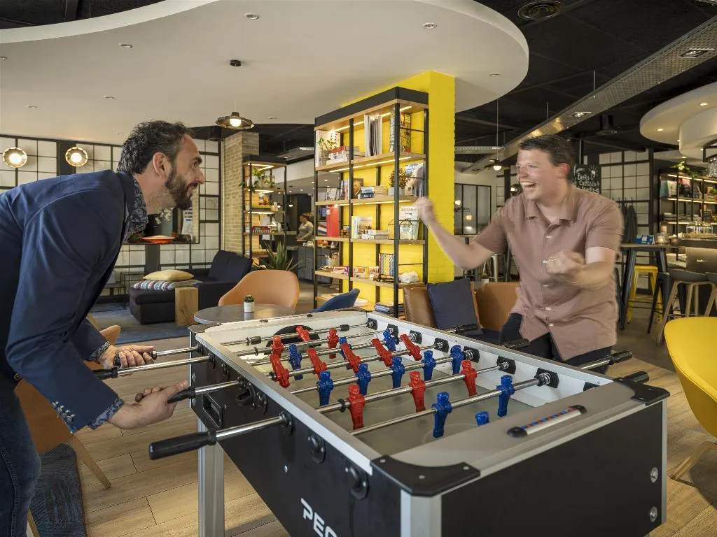 Sports and Entertainment, Campanile Amsterdam, Amsterdam