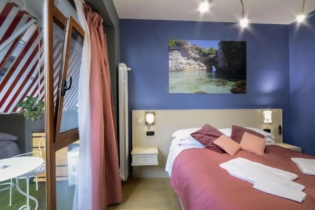 Room, B B Sorrento Queen, Naples