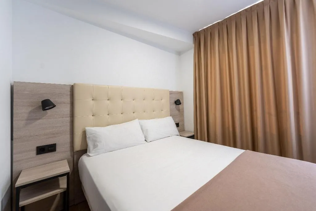 Room, Hotel Queens, Costa Blanca