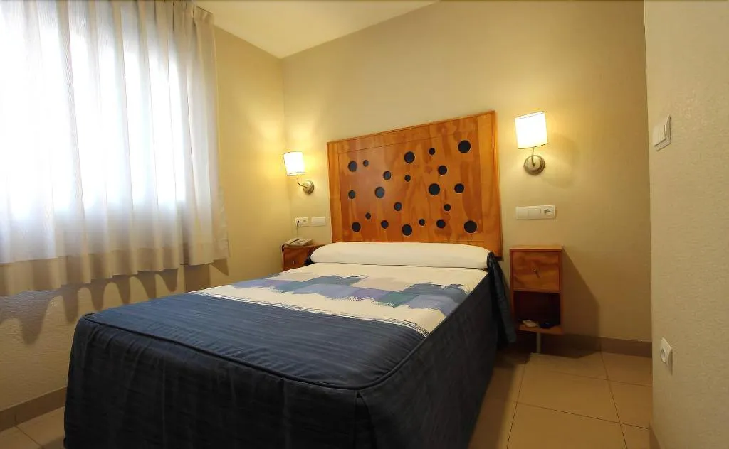 Room, Hostal Quatre Llunes, Costa Blanca