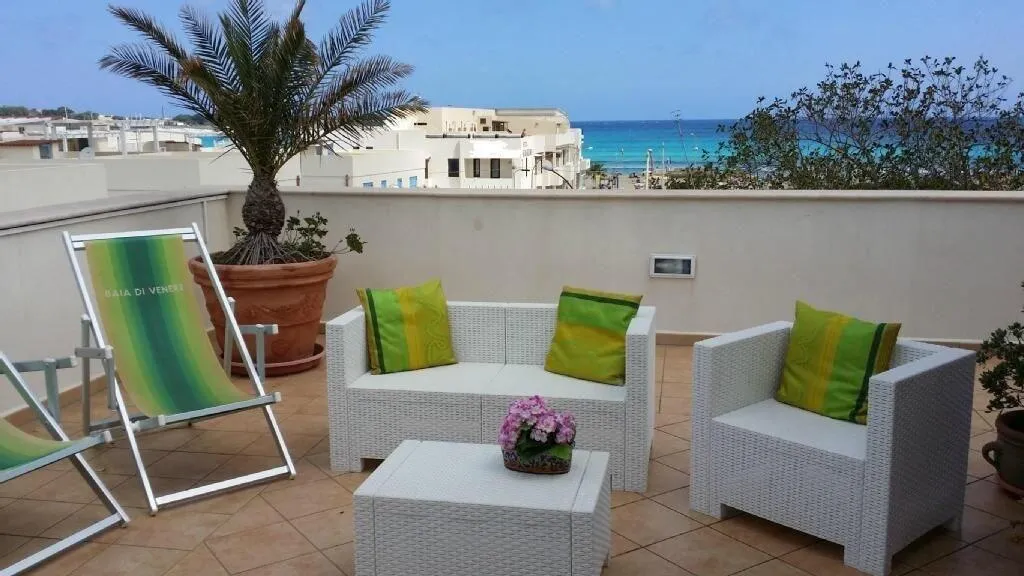 Terrace, Hotel Baia Di Venere, Palermo