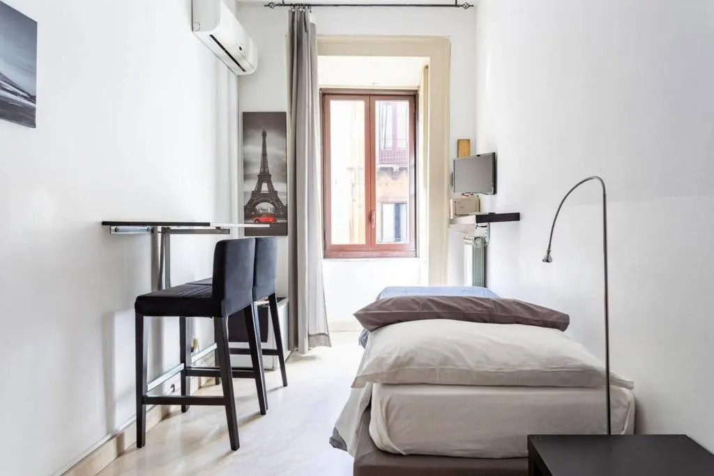 Room, Catania Inn, Catania
