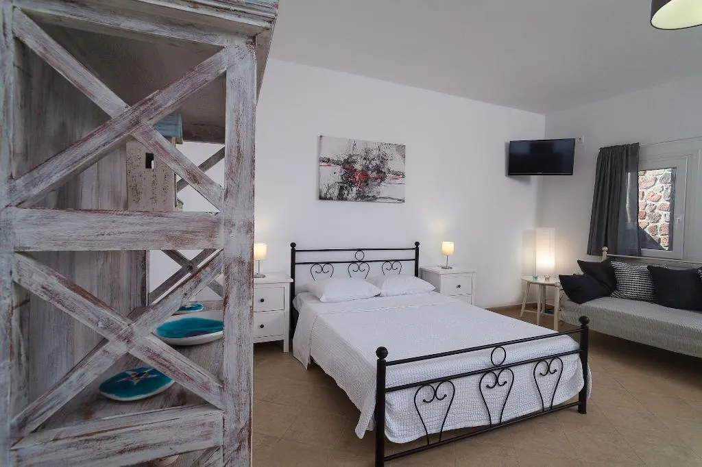 Room, Aelia Suites, Santorini