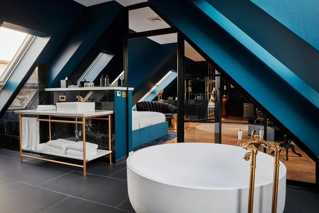 Room, Provocateur, Berlin, a part of Sircle Collection, Berlin