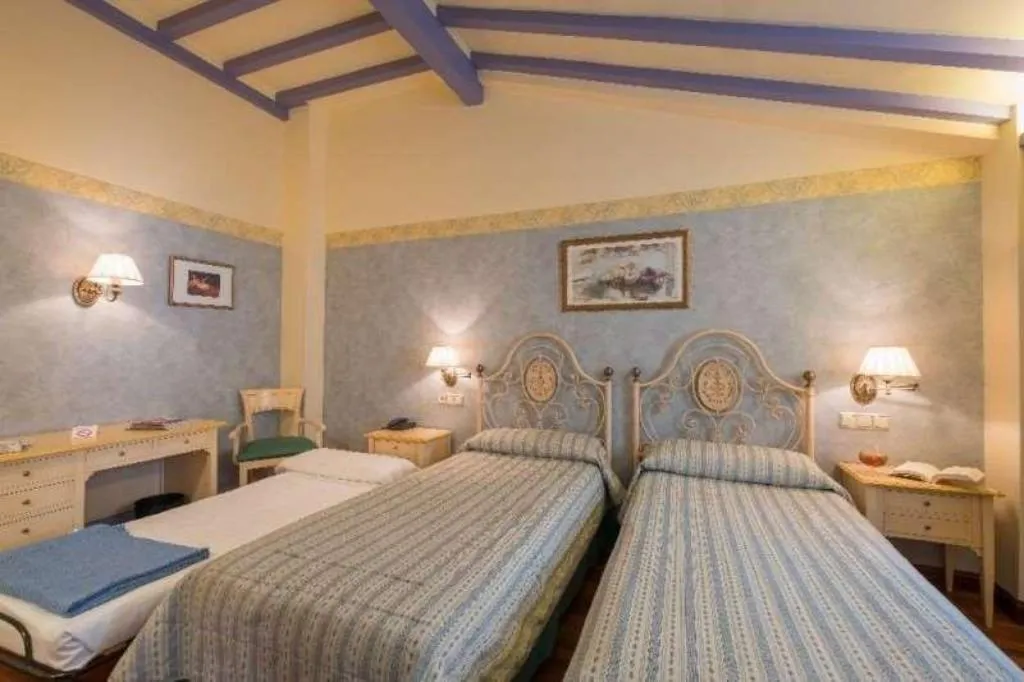 Room, Condesa de Chinchon, Madrid
