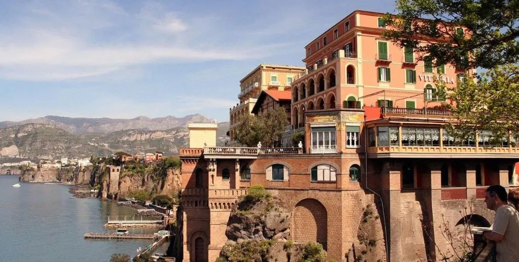 Sports and Entertainment, Villa Rosa Sorrento, Naples