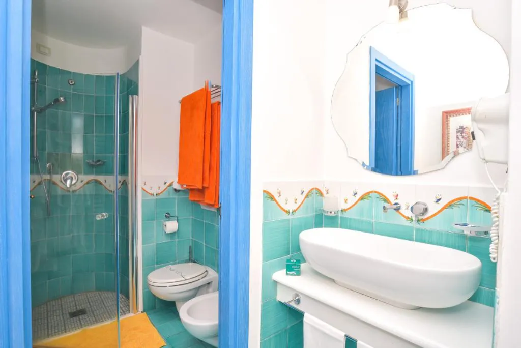 Room, Zi Carmela, Naples