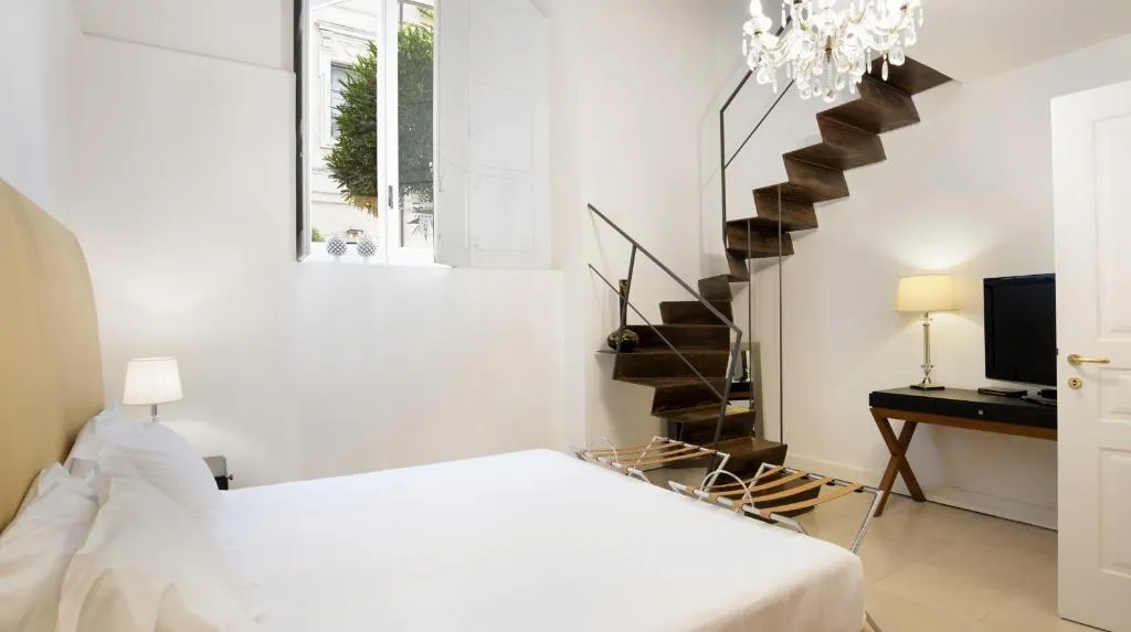 TRIPLE SUPERIOR Room, Hotel Palazzo Cavalieri Siracusa, Catania