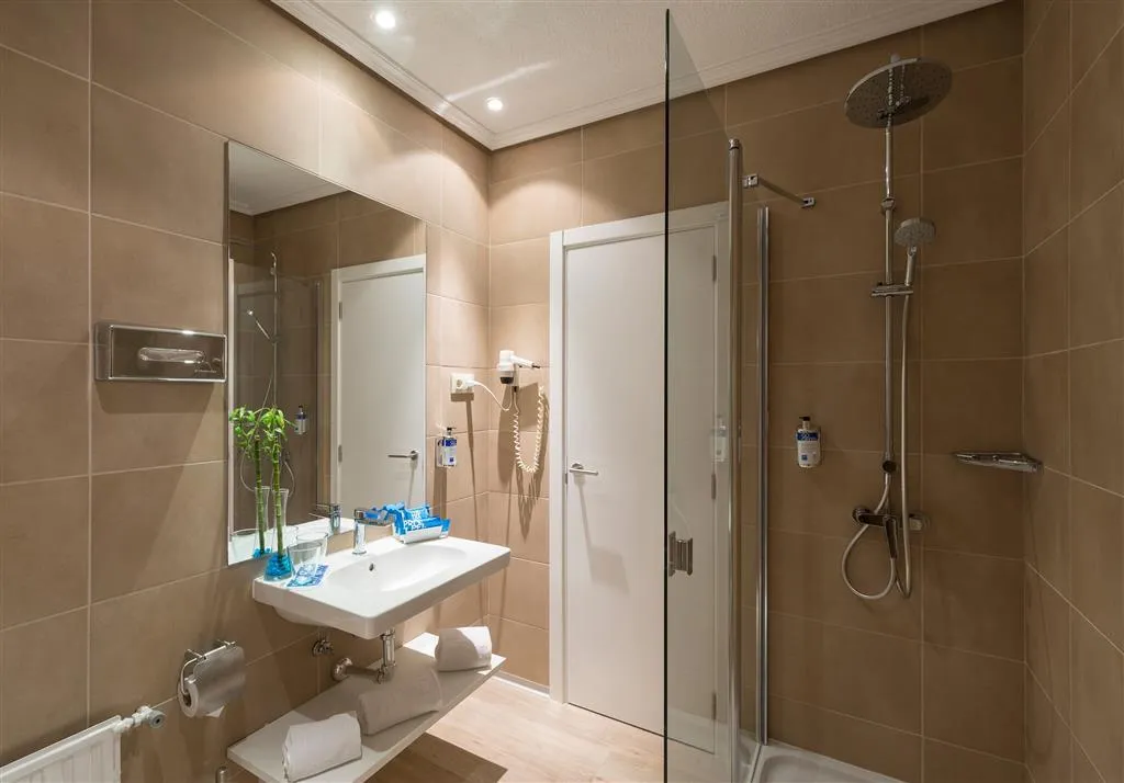 Room, Zel Madrid, Madrid