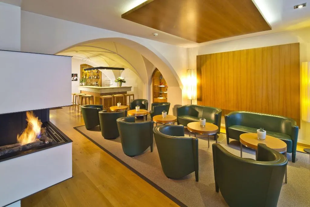 Bar, Maximilian, Innsbruck