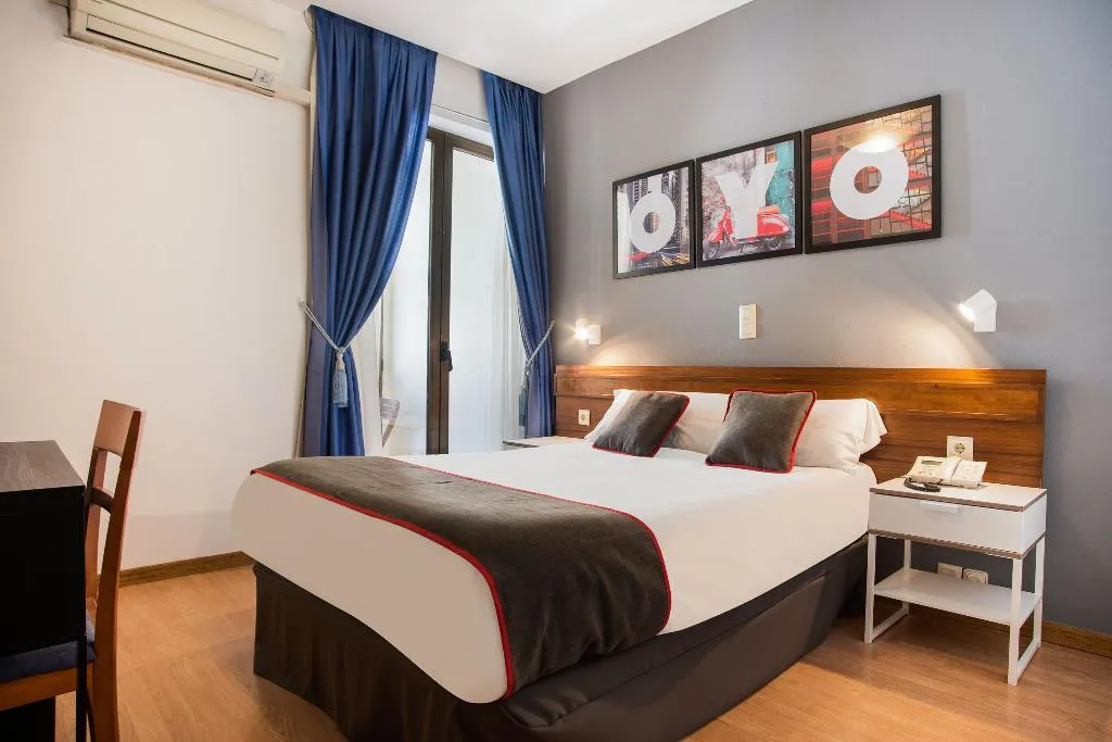 DOUBLE CITY VIEW Room, Hostal Felipe V, Madrid