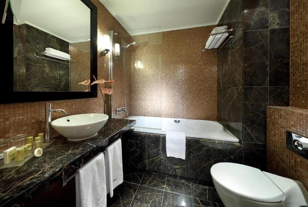 FAMILY ROOM STANDARD Room, Eurostars Thalia, Prague