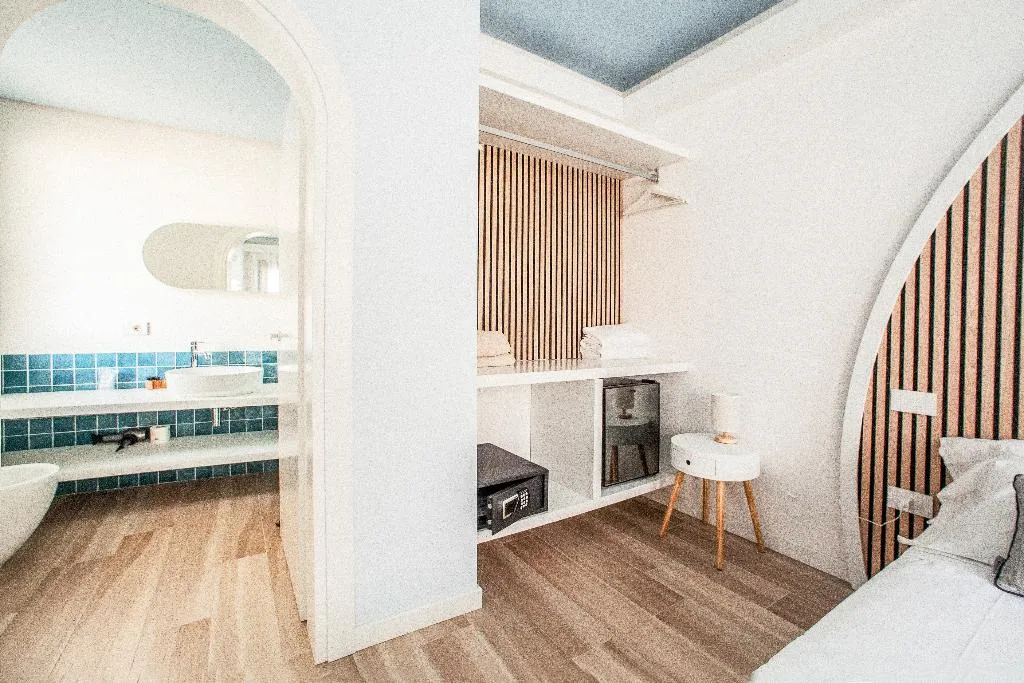 FAMILY ROOM TWO BEDROOMS TWO BATHROOMS Room, New Barcavela Hotel, Cagliari