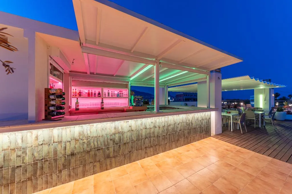 Sports and Entertainment, Rober Palas, Costa Blanca