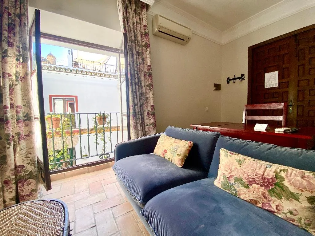 DOUBLE SUPERIOR Room, El Rincon de las Descalzas, Seville