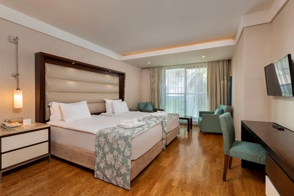 DOUBLE ECONOMY Room, Ramada Plaza By Wyndham Antalya, Antalya