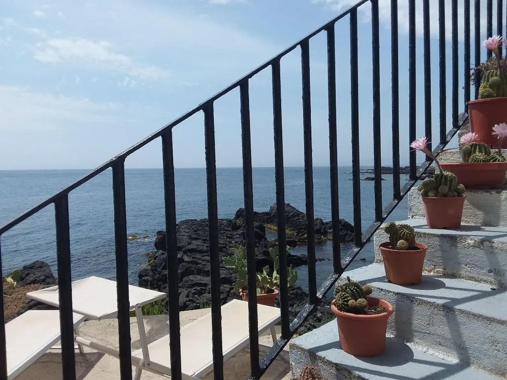 Beach, Orpheus, Taormina