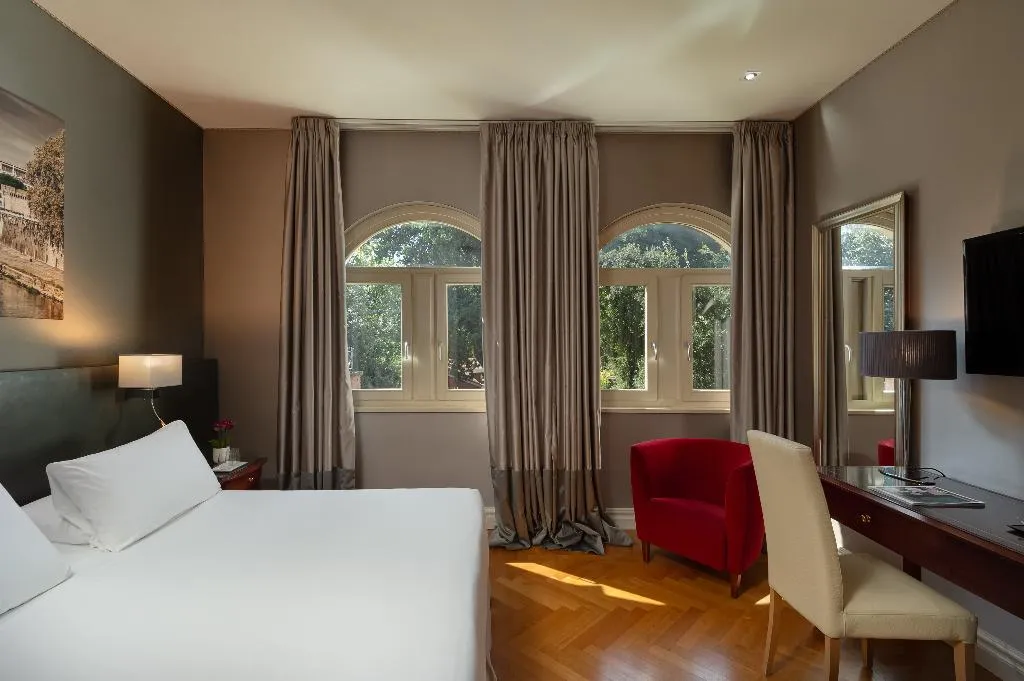 DOUBLE SUPERIOR Room, Hotel Principe Torlonia, Rome