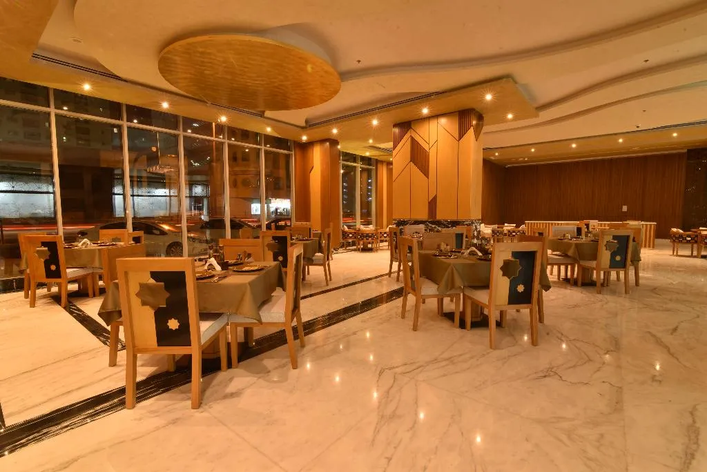 Restaurant, Luxe Grand Hotel Apartments, Dubai