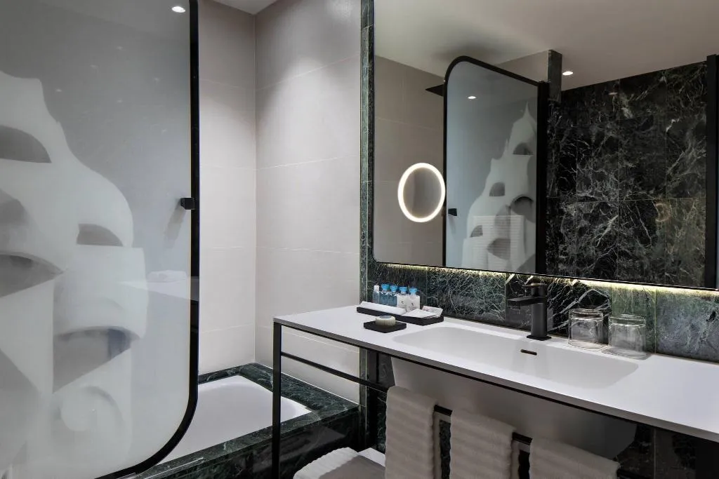 Room, Renaissance Barcelona, Barcelona