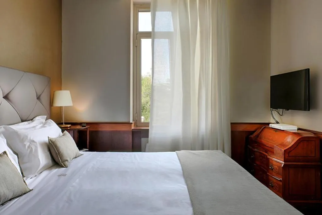 Double or Twin STANDARD Room, Montespina Park Hotel, Naples