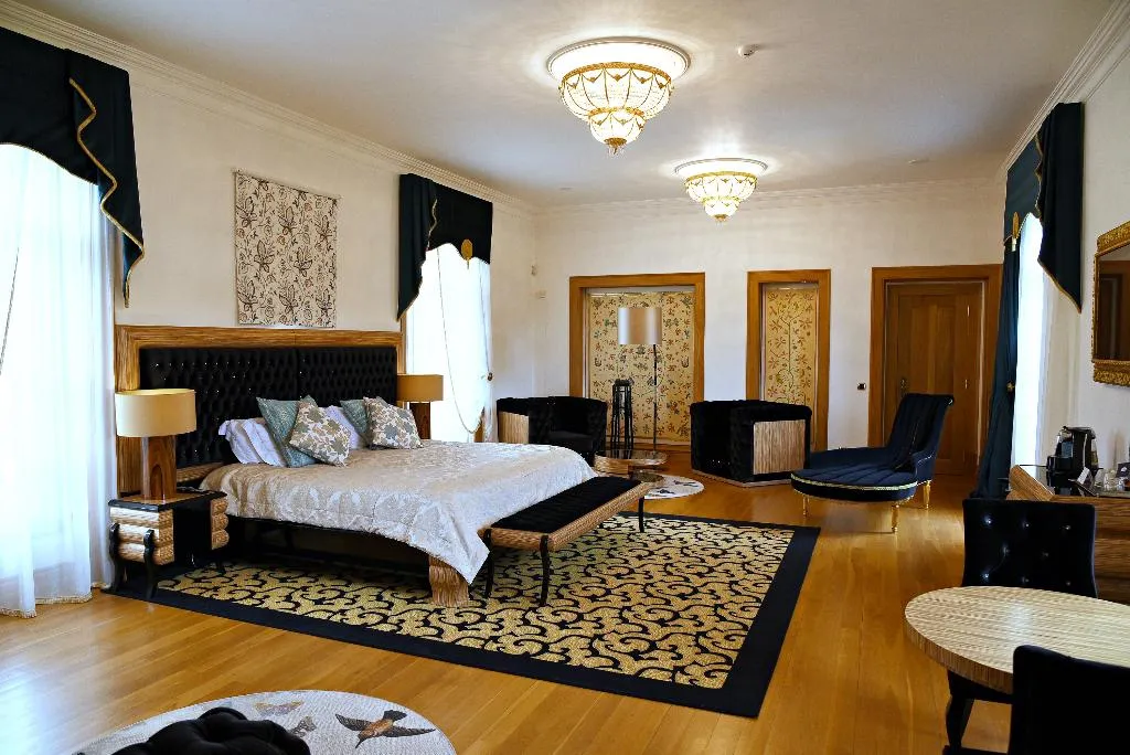 SUITE MOUNTAIN VIEW Room, Sintra Marmoris Palace, Lisbon